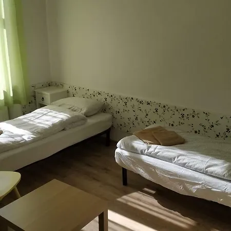 Apartament Hi 5 *